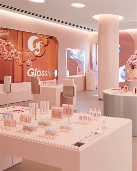 stores that sell glossier.